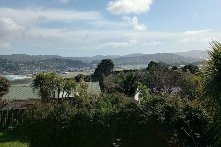 Photo of property in 38 Sidlaw Street, Strathmore Park, Wellington, 6022