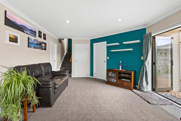 Photo of property in 10a Dolbel Street, Taradale, Napier, 4112