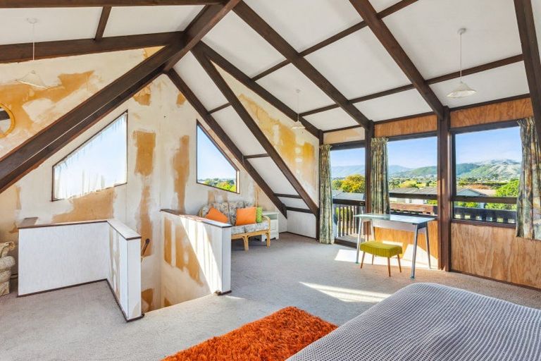 Photo of property in 21 Anaru Street, Raumati Beach, Paraparaumu, 5032