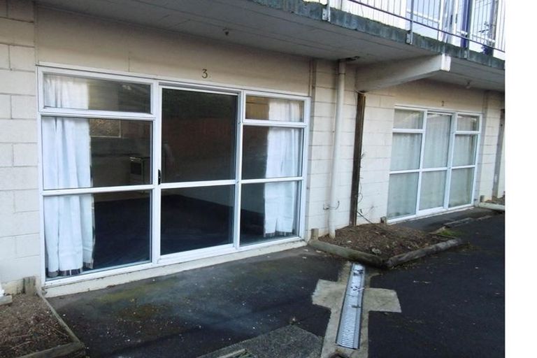Photo of property in 3/30 Fairburn Road, Otahuhu, Auckland, 1062