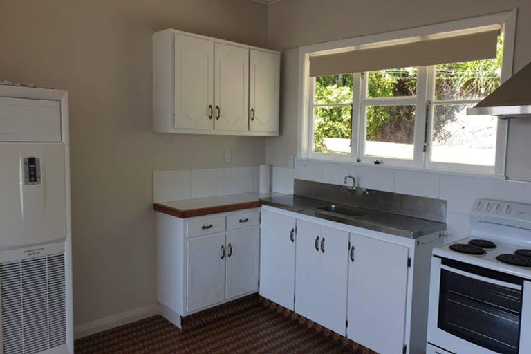 Photo of property in 26 Elphinstone Avenue, Strathmore Park, Wellington, 6022