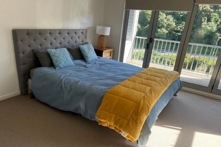 Photo of property in 2/17 Blackbridge Road, Wadestown, Wellington, 6012