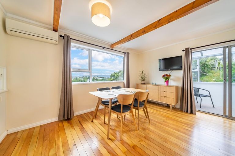 Photo of property in 163a Miromiro Road, Normandale, Lower Hutt, 5010