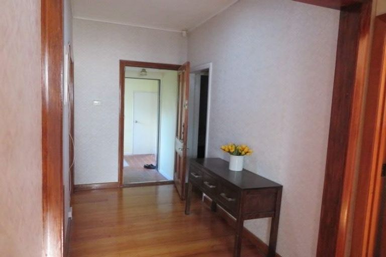 Photo of property in 2/187 Knights Road, Hutt Central, Lower Hutt, 5011