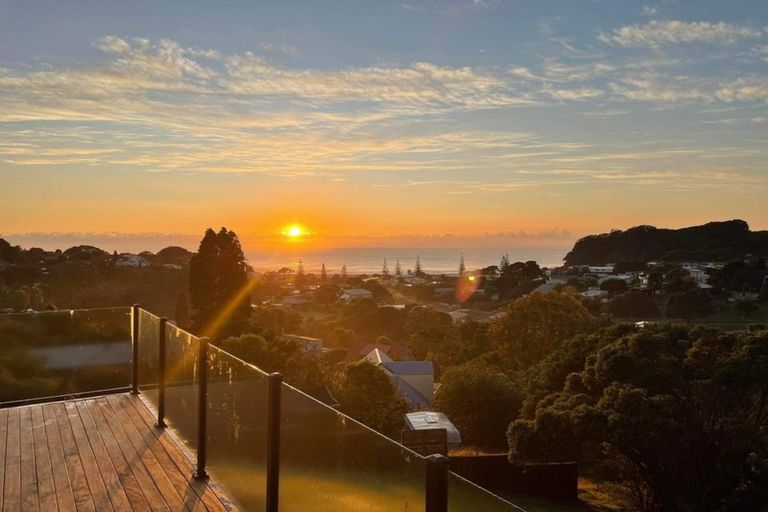 Photo of property in 141 Tuna Place, Onemana, Whangamata, 3691
