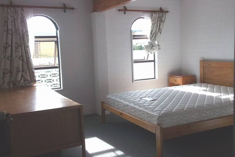 Photo of property in 153 Forrest Hill Road, Forrest Hill, Auckland, 0620