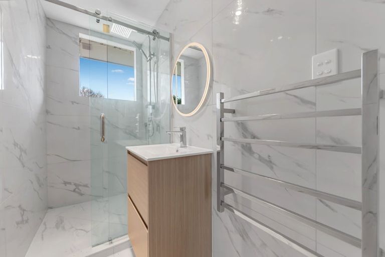 Photo of property in 48 Chelburn Crescent, Mangere East, Auckland, 2024