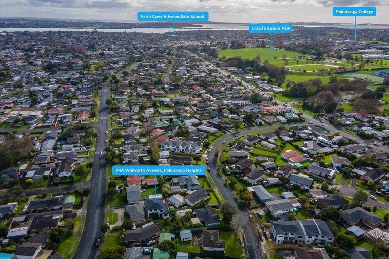 Photo of property in 74a Walworth Avenue, Pakuranga Heights, Auckland, 2010