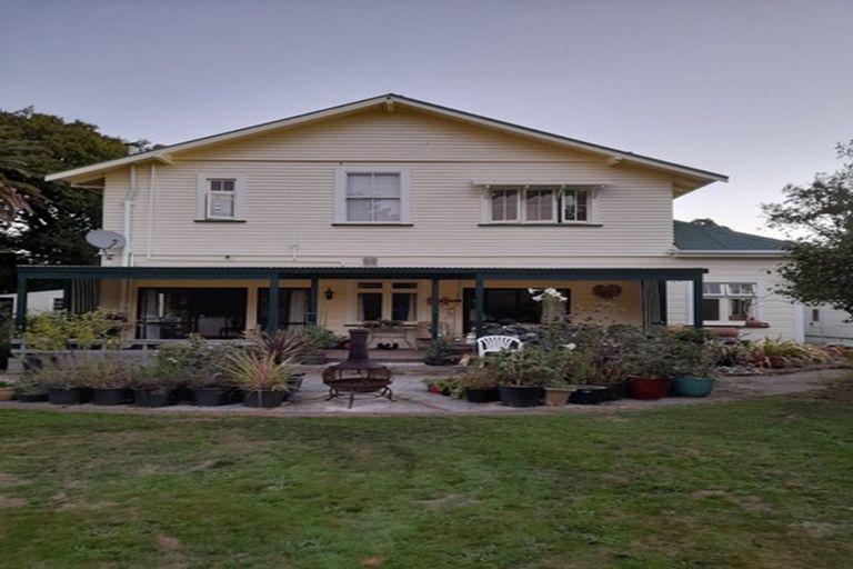 Photo of property in 7 Calico Line, Marton, 4710