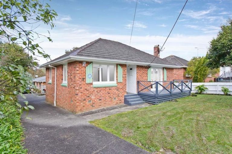 Photo of property in 146 Seabrook Avenue, New Lynn, Auckland, 0600