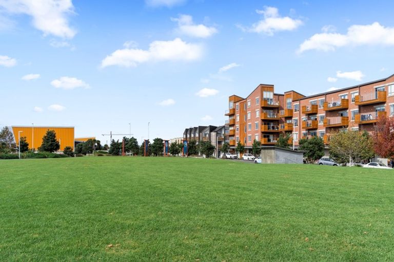 Photo of property in 30 Station Street, Hobsonville, Auckland, 0618