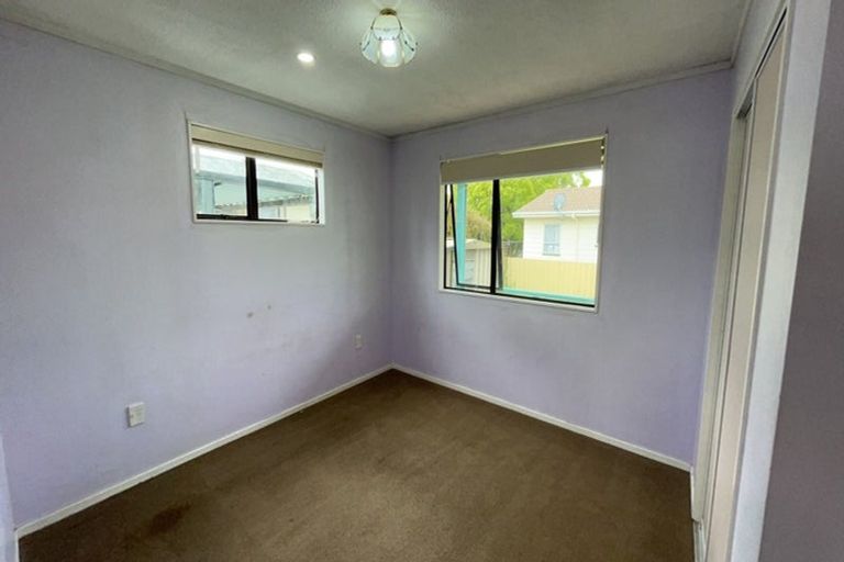 Photo of property in 1/77 Redcrest Avenue, Red Hill, Papakura, 2110