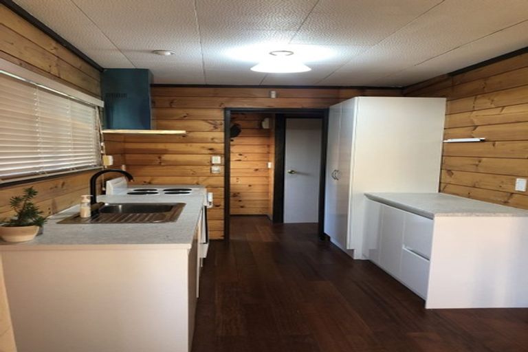 Photo of property in 5 Melia Grove, Goodwood Heights, Auckland, 2105