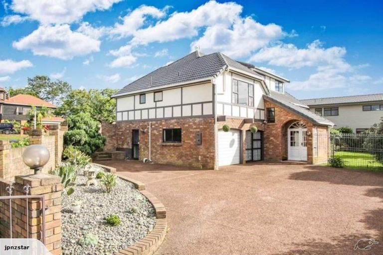 Photo of property in 2 Clearwater Cove, West Harbour, Auckland, 0618