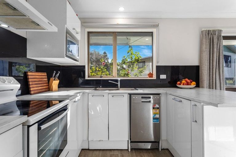 Photo of property in 90 Arawa Street, Matata, Whakatane, 3194