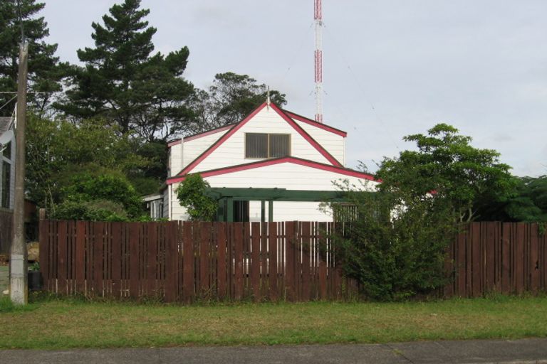 Photo of property in 18 Taitapu Street, Massey, Auckland, 0614