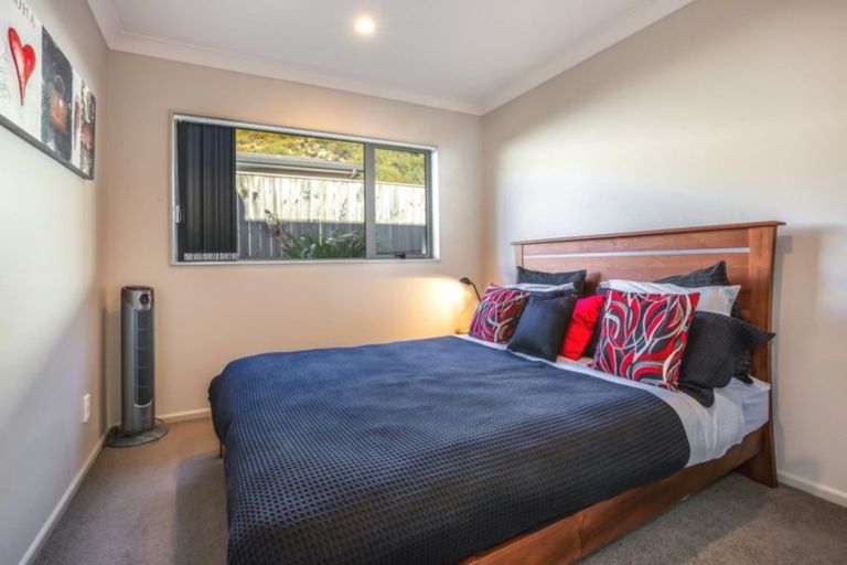 Photo of property in 12 Spritsail Place, Whitby, Porirua, 5024