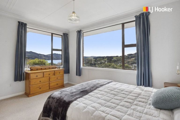 Photo of property in 9 Featherston Street, Macandrew Bay, Dunedin, 9014