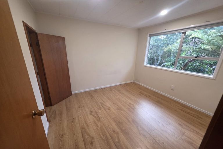 Photo of property in 2/56 Lavery Place, Sunnynook, Auckland, 0632