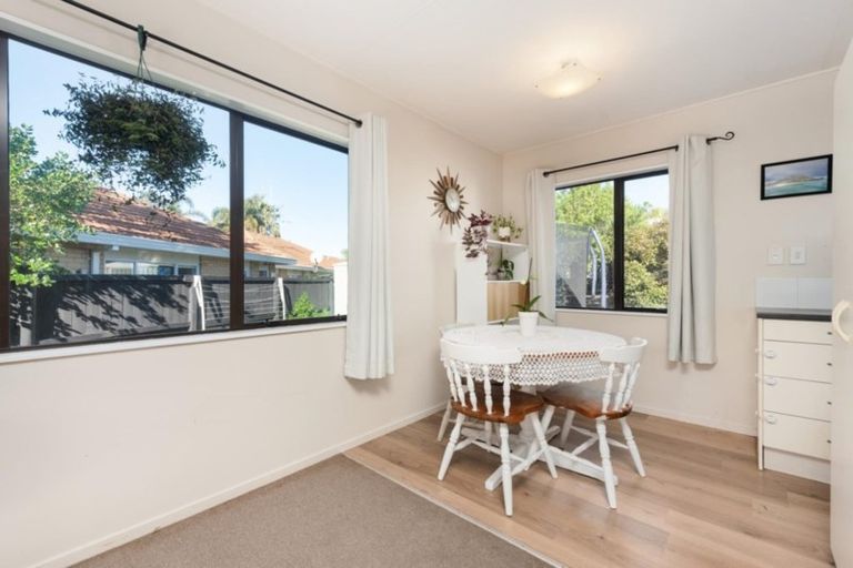 Photo of property in 206a Gravatt Road, Papamoa Beach, Papamoa, 3118