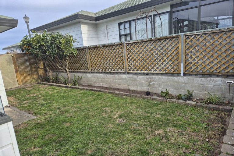 Photo of property in 2a Spriggs Crescent, Greenmeadows, Napier, 4112