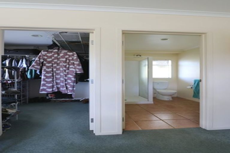 Photo of property in 109 Waireka Place, Whangamata, 3620