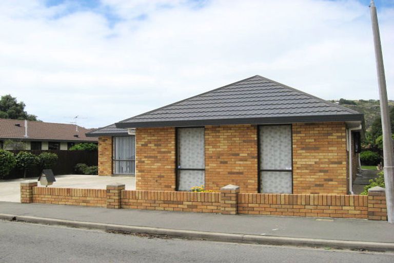 Photo of property in 20 Mauger Drive, Heathcote Valley, Christchurch, 8022