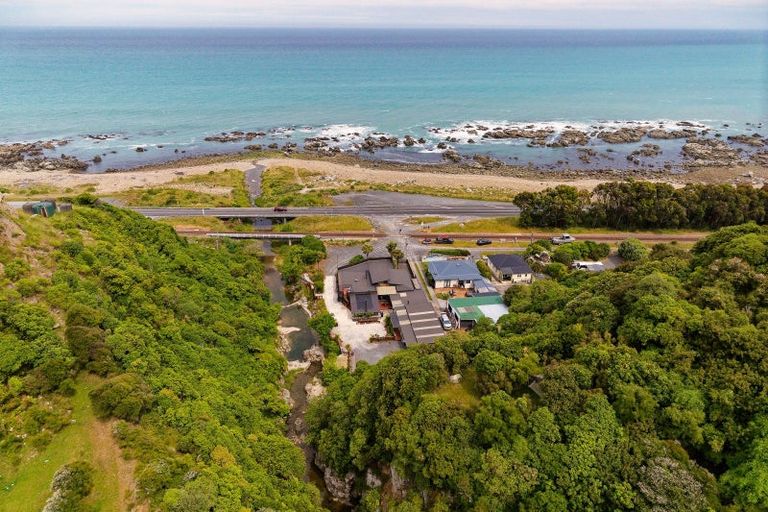 Photo of property in 2009 State Highway 1, Half Moon Bay, Kaikoura, 7371
