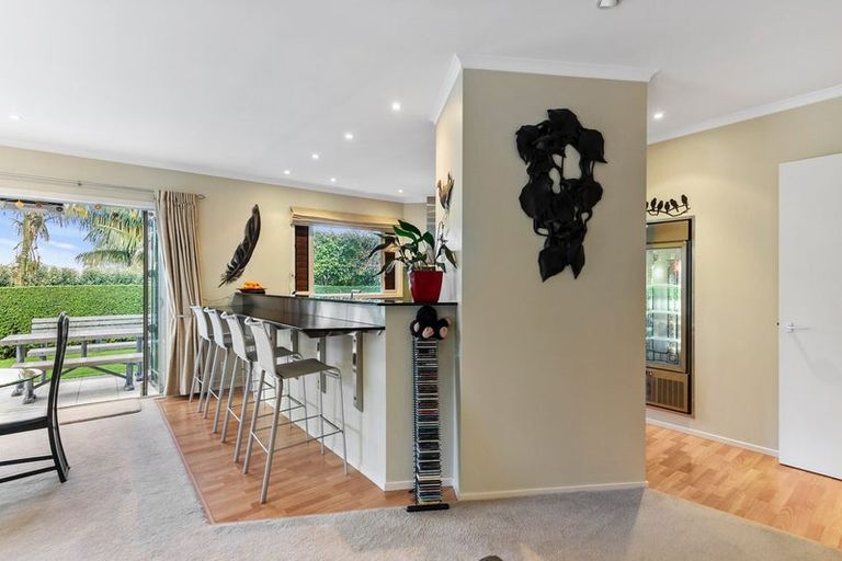 Photo of property in 205a Hurstmere Road, Takapuna, Auckland, 0622