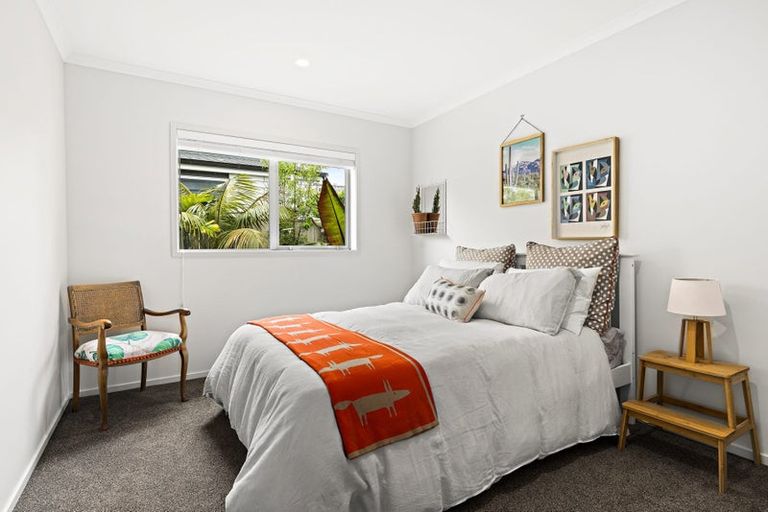 Photo of property in 11 Trevally Place, Snells Beach, 0920