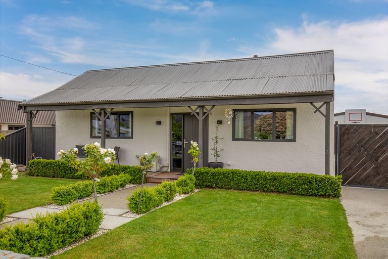 Photo of property in 42 Brandon Street, Alexandra, 9320