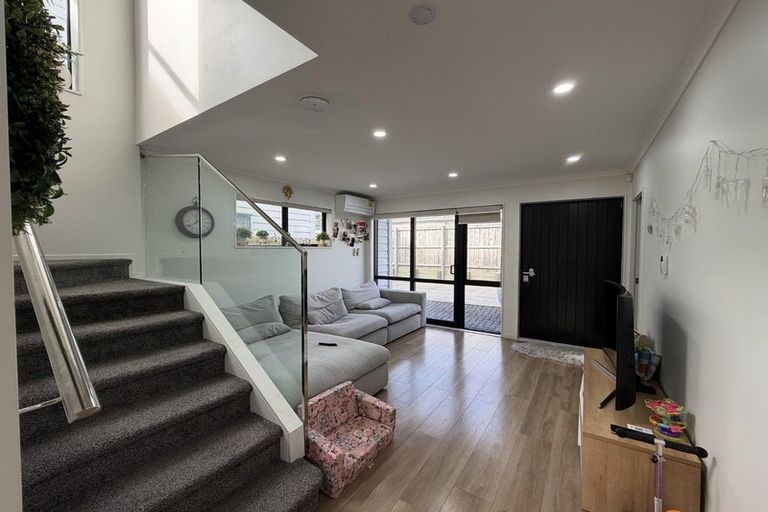 Photo of property in 6d Christmas Road, Manurewa, Auckland, 2102