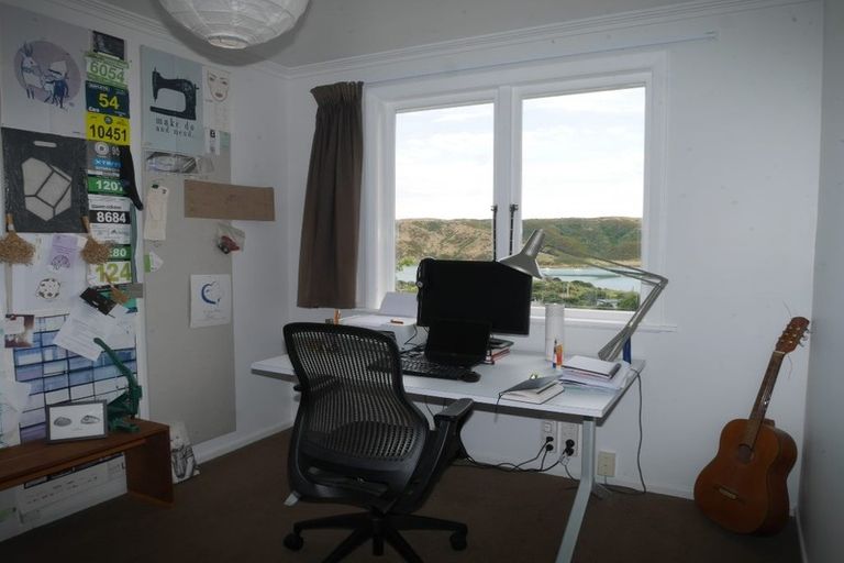 Photo of property in 20 Kiriwai Road, Paremata, Porirua, 5024