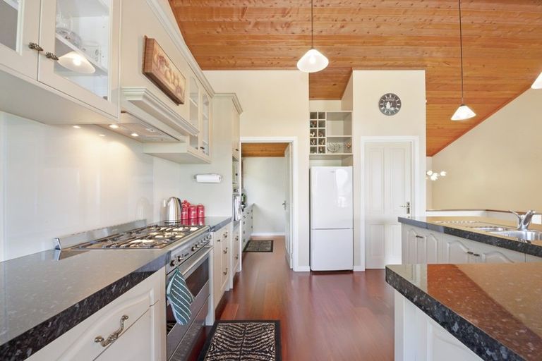 Photo of property in 7 Asher Avenue, Motuoapa, 3382