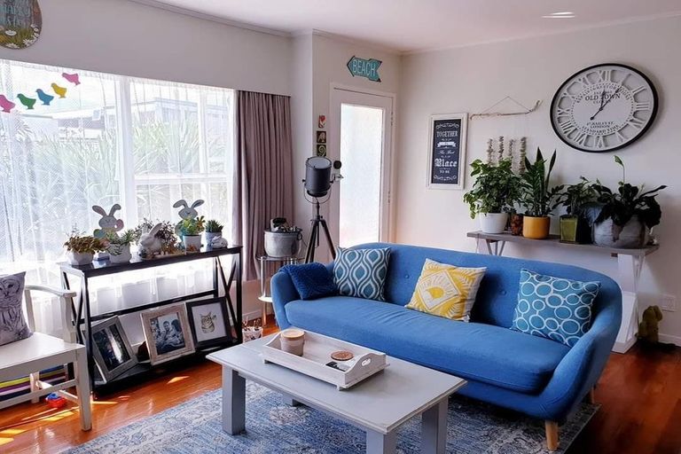 Photo of property in 2/23 Aramoana Avenue, Devonport, Auckland, 0624