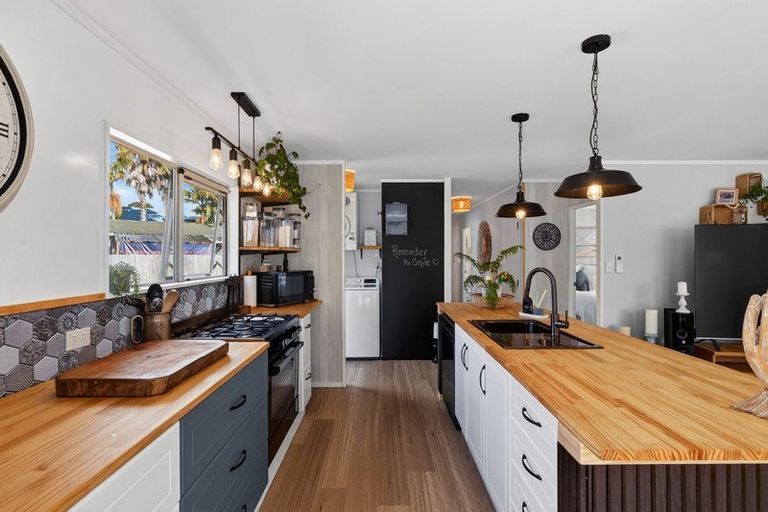 Photo of property in 45 Waitaha Road, Welcome Bay, Tauranga, 3112