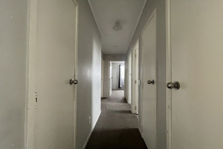Photo of property in 3 Neems Place, Manurewa, Auckland, 2102