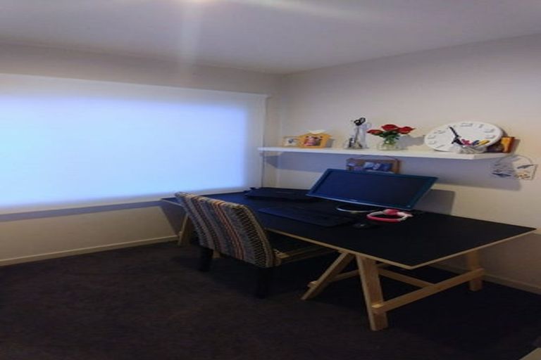 Photo of property in 630a East Coast Road, Pinehill, Auckland, 0630