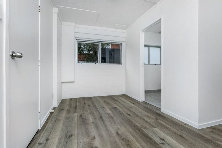 Photo of property in 1/169 Forrest Hill Road, Forrest Hill, Auckland, 0620