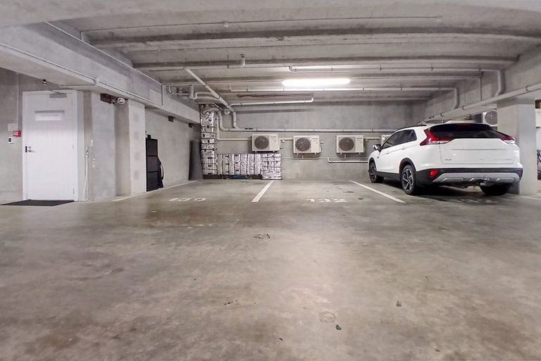 Photo of property in 132 Eaves Bush Parade, Orewa, 0931