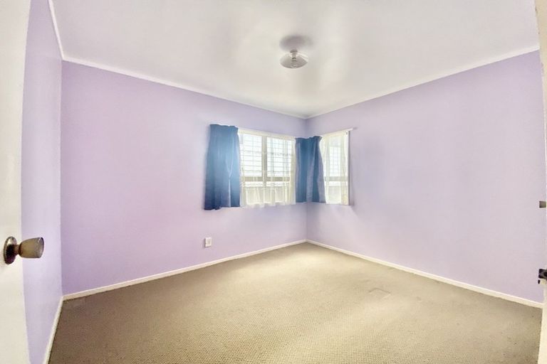 Photo of property in 24 Jarman Road, Mount Wellington, Auckland, 1060