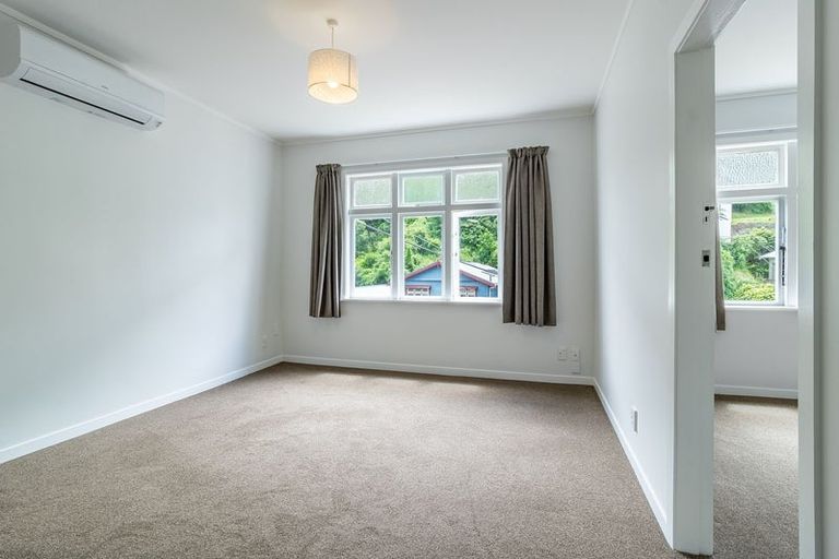 Photo of property in 36 Adams Terrace, Aro Valley, Wellington, 6021