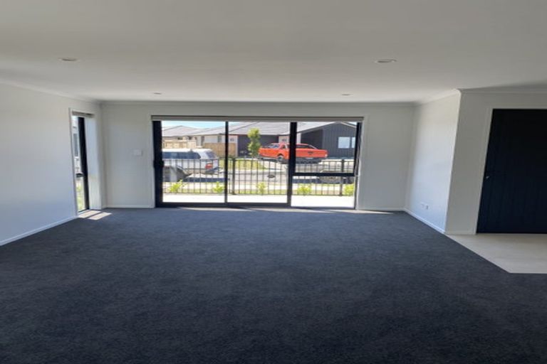 Photo of property in 75 Hills View Drive, Papamoa, 3118