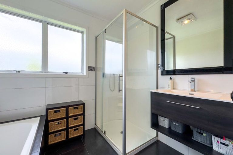 Photo of property in 30 Ryall Road, Paeroa, 3673