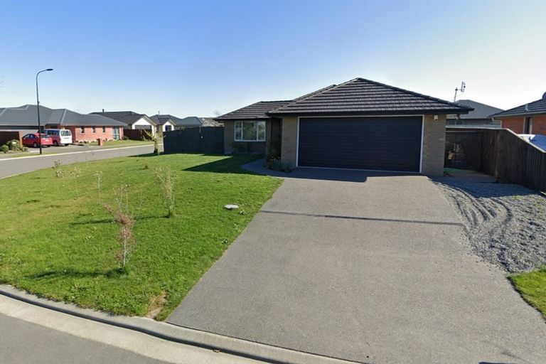 Photo of property in 6 Lloyds Close, Rolleston, 7614