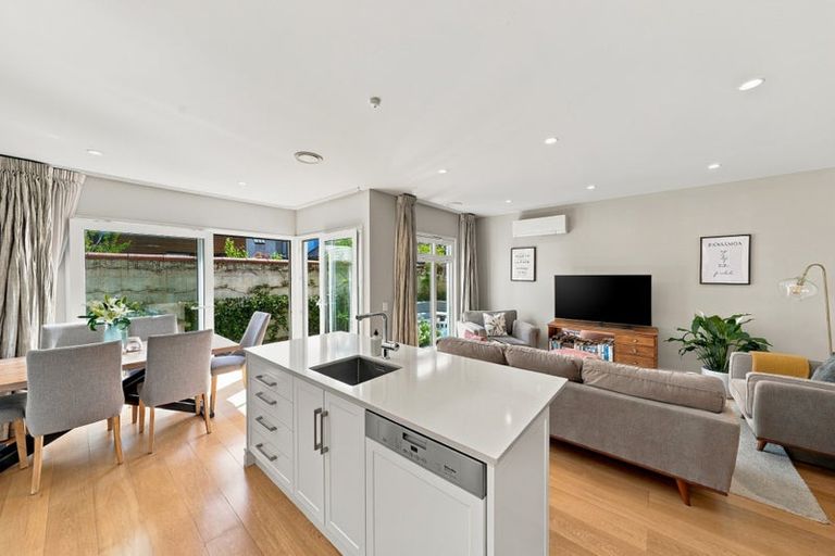 Photo of property in 12 John Britten Lane, Riccarton, Christchurch, 8011