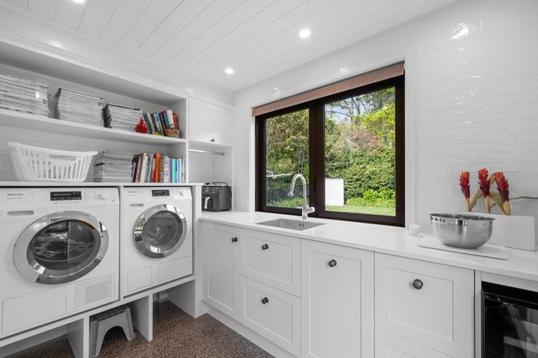 Photo of property in 36 Manutahi Road, Hillsborough, New Plymouth, 4372