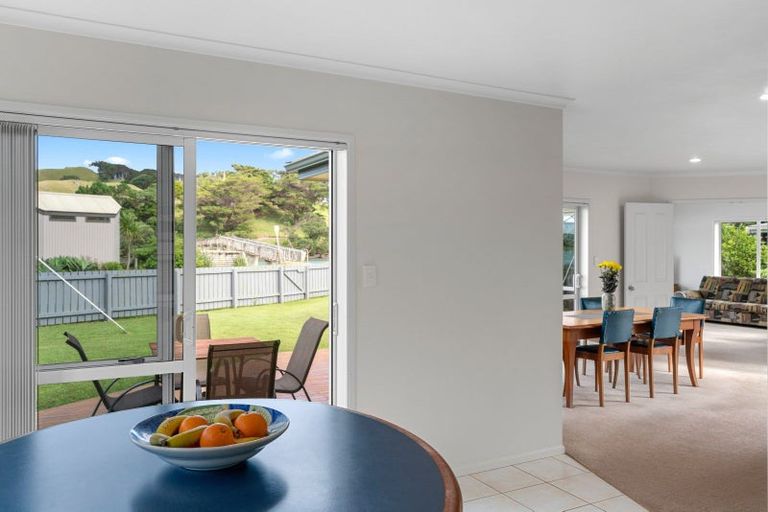 Photo of property in 906 Pataua South Road, Pataua South, Onerahi, 0192