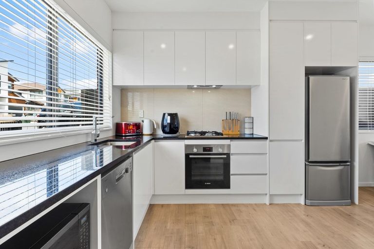 Photo of property in 54 Turret Lane, Hobsonville, Auckland, 0616