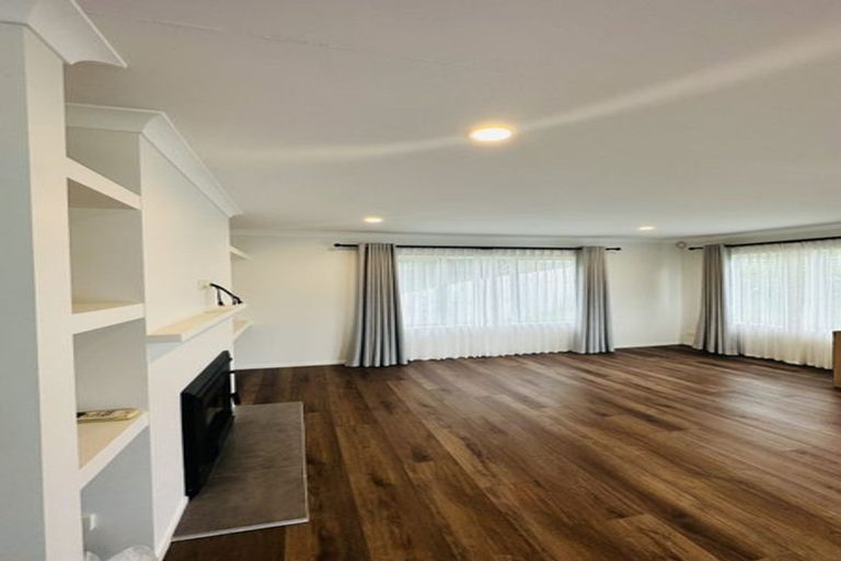 Photo of property in 34a Schnapper Rock Road, Schnapper Rock, Auckland, 0632